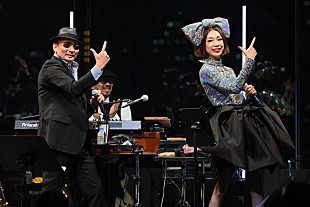 「＜ライブレポート：後編＞【野宮真貴、還暦に歌う。】横山剣を迎えた二日目はとびきりチャーミングな“ダブル還暦”ショー」