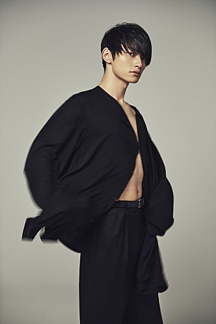 「SKY-HI、無観客配信ライブ第2弾開催決定＆新グッズのラインナップ発表」