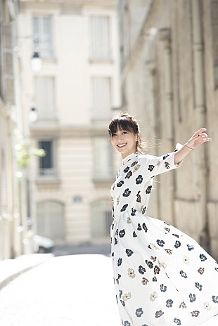 「大塚 愛、「金魚花火 (ANIMAL HACK Remix)」配信スタート＆MV公開」