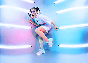 「 ちゃんみな、ファッションスニーカー「PULSAR WEDGE」のビジュアルモデルに決定」