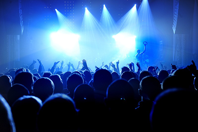 米フロリダ州とサンフランシスコ、コンサートの規制緩和を発表