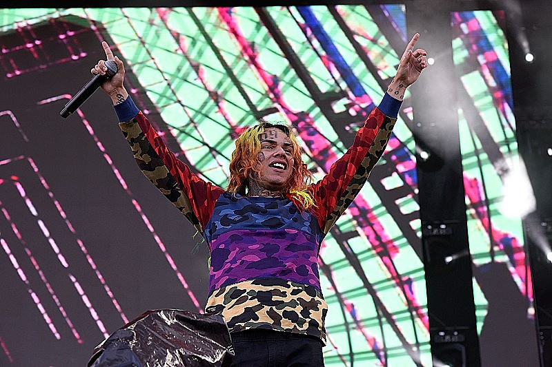 6ix9ine、減量薬とコーヒーを過剰摂取し入院