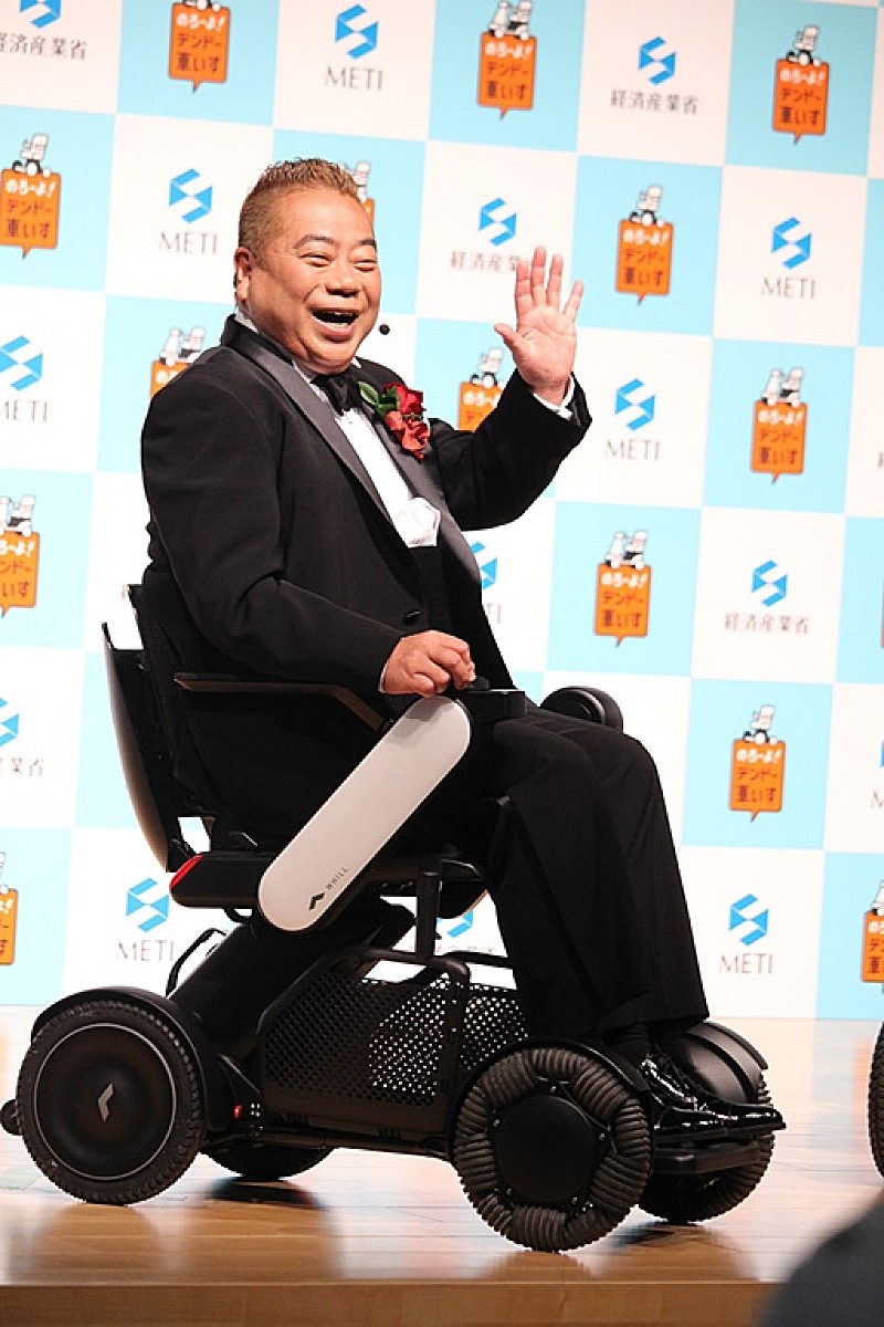 「出川哲朗、電動車いすの魅力を熱弁　「本人だけでなく家族もハッピ－に」」1枚目/1