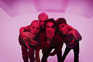 「ザ・ヴァンプス、新アルバム『チェリーブロッサム』で2作目の全英1位獲得」