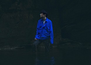 「石崎ひゅーい、クリスマスに有観客ワンマン【世界中が敵だらけの今夜に】」