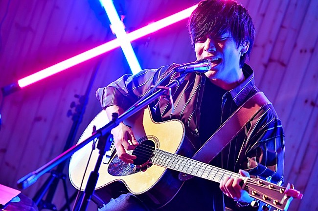 「Billboard JAPANとTikTokによる番組『NEXT FIRE』に優里が出演　生配信されたスタジオライブをレポート」1枚目/2