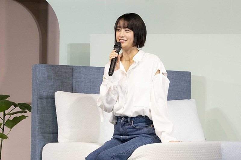 「山本美月「12時間とか余裕で寝ます」 「寝起きは極力しゃべりたくない」」1枚目/1