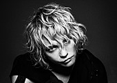 HYDE「HYDE、新曲「DEFEAT」×PS5版『DMC5SE』コラボ・リリック・ビデオ公開」1枚目/1