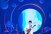 秦基博「秦 基博、音と映像で魅せた配信ライブ【コペルニクス】」1枚目/9