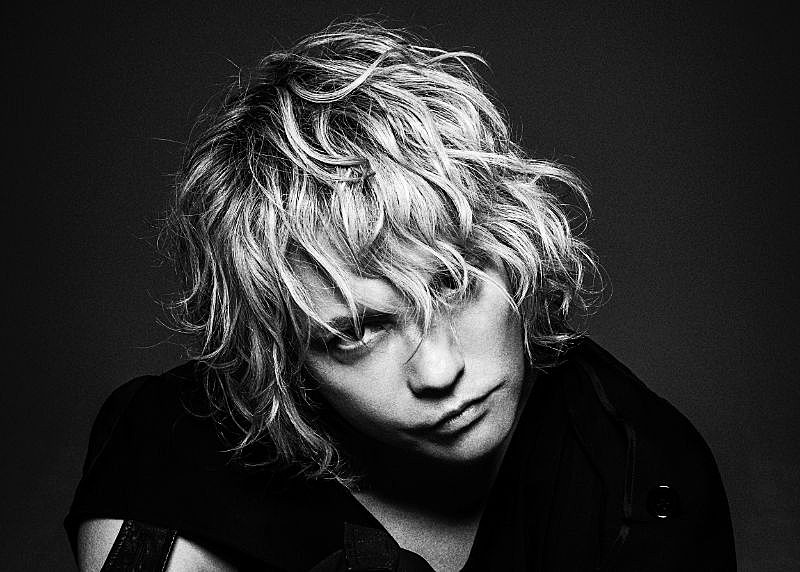 HYDE、ニューシングル『LET IT OUT』オフィシャル・インタビュー到着 