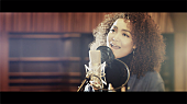 Crystal Kay「Crystal Kay、ヒゲダン「I LOVE...」のスタジオ歌唱カバー動画を公開」1枚目/1