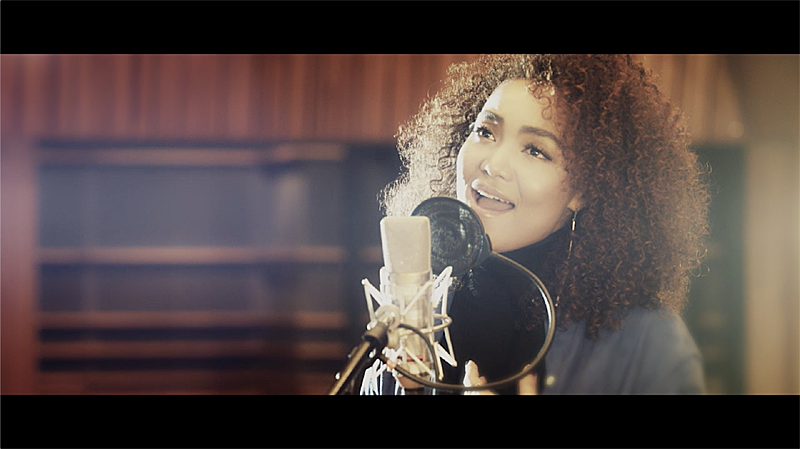 Crystal Kay、ヒゲダン「I LOVE...」カバー動画を公開