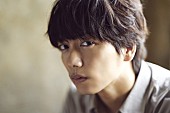 山崎育三郎「山崎育三郎、新曲「君に伝えたいこと」ワンテイクMV＆メイキングを公開」1枚目/3