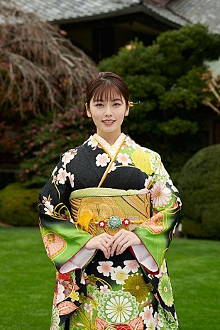 「小芝風花が晴れ着姿を披露　「自分のペ－スで今まで通り頑張っていきたい」」