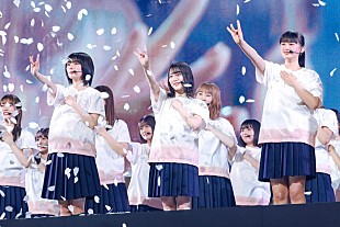 「櫻坂46、“約束の地”での初ワンマンで櫻坂ポーズ」