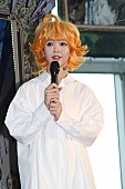 「藤田ニコル「交際は順調？」に、笑顔で会釈　クリスマスの約束は「仕事は緩め」」1枚目/1