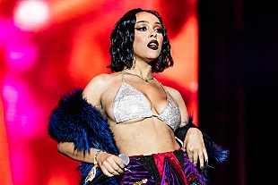 「ドージャ・キャット、米人気年越し番組でのパフォーマンスが決定」