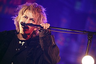 「HYDE、ソロ活動20周年の幕開けとなるツアー開始＆最新曲「DEFEAT」を初披露」