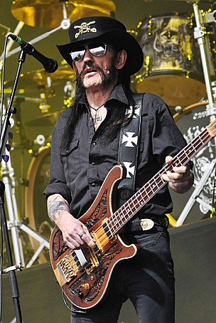 「『12月28日はなんの日？』モーターヘッド、レミー・キルミスターの命日　没後5年」