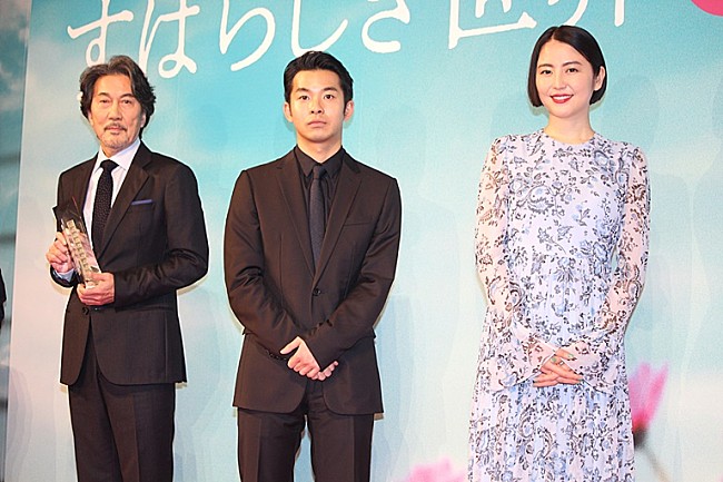 「長澤まさみと仲野太賀が役所広司にインタビュ－　『すばらしき世界』プレミアイベント」1枚目/1