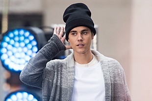 「ジャスティン・ビーバー、ニュー・アルバム制作中のスタジオから写真をシェア」