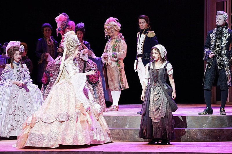 「ミュ－ジカル「マリ－・アントワネット」開幕　花總まり「キャスト一同が特別な思いを抱いての舞台に」」1枚目/1