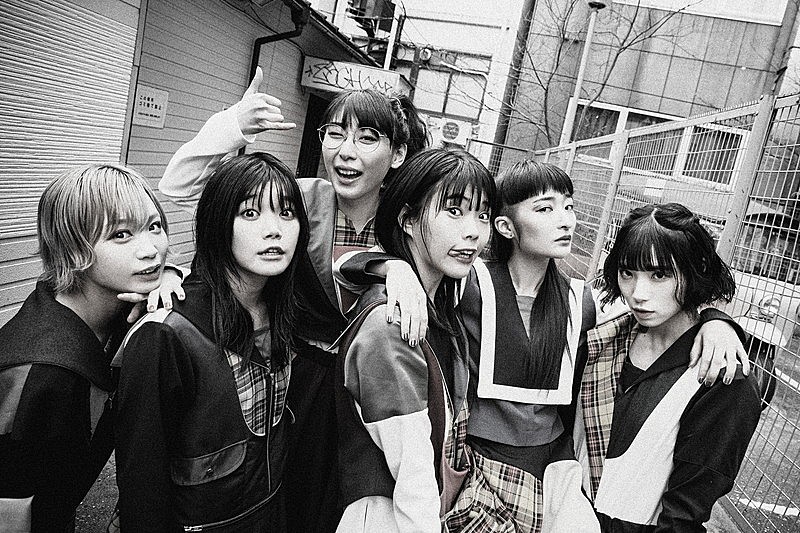 BiSH「」2枚目/2