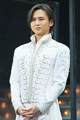 「堂本光一「『ＳＨＯＣＫ』という作品を愛して」　上演１８００回達成を上田竜也らが祝福」