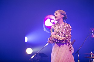 「井上苑子が無観客ライブ配信“涙ながらにファンへ感謝”、ライブDVD限定発売へ」
