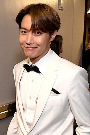 「BTSのJ-HOPE、27歳の誕生日に慈善団体に約1,400万円を寄付」