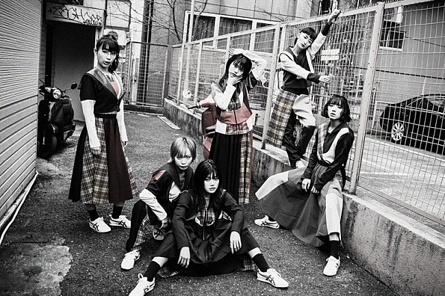 BiSH「BiSH、アニメ『ゴジラ S.P』OPテーマを担当　「抗えない未来をBiSHも共に覆したい」」1枚目/2