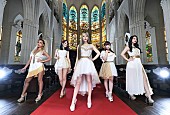 ＬＯＶＥＢＩＴＥＳ「LOVEBITESが新ミニALから荘厳なMV解禁、キリストが現代に転生するストーリーを展開」1枚目/10