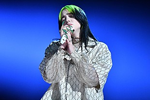 「ビリー・アイリッシュ、ドキュメンタリー公開を記念して環境に配慮したグッズを発売」