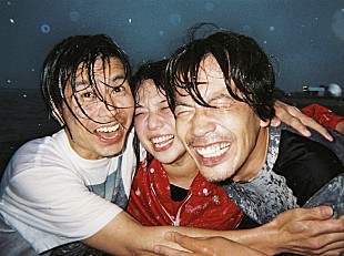 「くるり、ニューアルバム『天才の愛』4月リリース　限定盤には配信ライブ映像など収録」