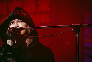 「HYDE“ANTI WIRE”千秋楽のライブレポ到着、6月から“Orchestra Tour”開催が決定」