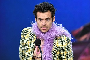 「ハリー・スタイルズ、創設100年を迎えるグッチの最新キャンペーン“Beloved”に登場」