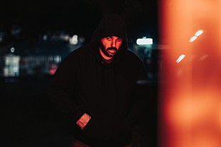 「＜インタビュー後半＞マスクド・ウルフ「アストロノーツ・イン・ジ・オーシャン」のヒットを自己分析「パズルのような魅力がある」」