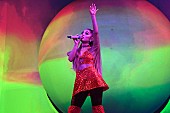 アリアナ・グランデ「アリアナ・グランデ、「no tears left to cry」のMV再生回数が10億回を突破」1枚目/1