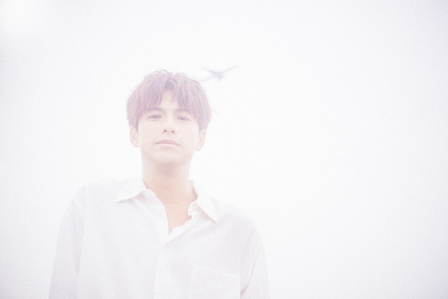 MORISAKI WIN「MORISAKI WIN（森崎ウィン）、1stアルバム『Flight』全貌＆新ビジュアル公開」1枚目/3