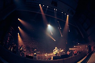 「中田裕二のソロ活動10周年記念ワンマンをレポート、椿屋四重奏が一夜限り復活」