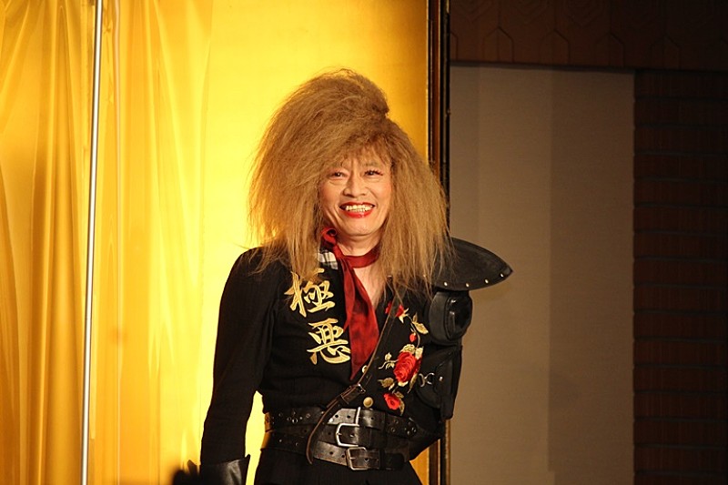 「還暦の遠藤憲一、魔王ＯＬ役に戸惑い　「とっぴな役を頂けることがうれしかった」」1枚目/1