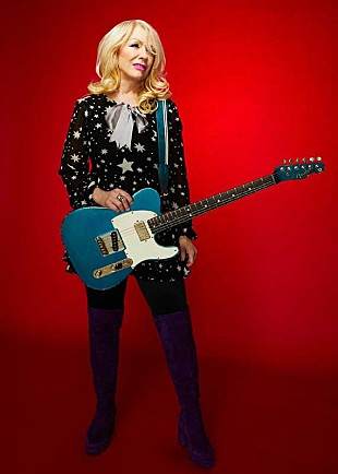 「HEARTのナンシー・ウィルソンがソロAL発売、サミー・ヘイガーやガンズのダフ他ゲスト参加」