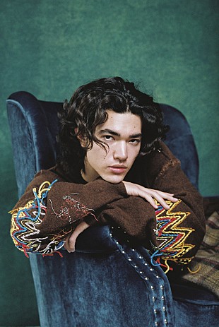 「コナン・グレイ、新曲「Astronomy」を公開」