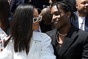 「エイサップ・ロッキー、リアーナとの交際を認める」