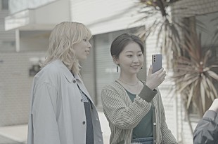 「chelmico、「Google が入っているスマートフォンシリーズ : Galaxy S21 5G」新CM出演」