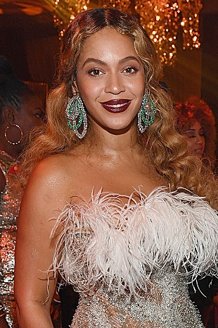 「ビヨンセ、新しい音楽を制作していると明かす」