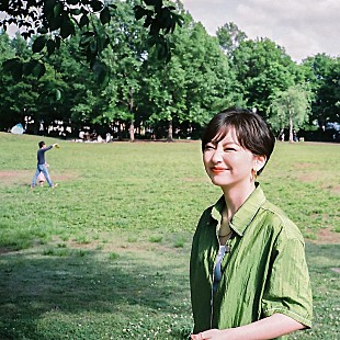 「chelmicoでも活動する鈴木真海子の1stアルバム『ms』8月リリース」