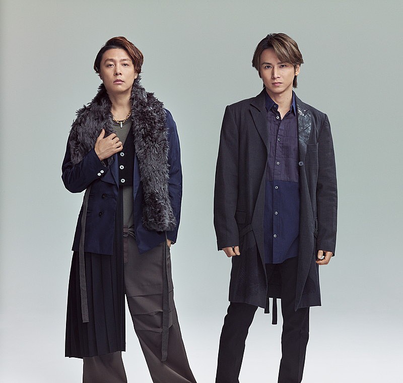 KinKi Kids、デビュー記念日にニューシングル『アン／ペア』リリース　MVでも“アン／ペア”なダンス披露へ 