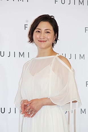 「広末涼子、美肌のために「保湿は欠かしません」　家のあらゆる場所に「基礎化粧品を置いている」」