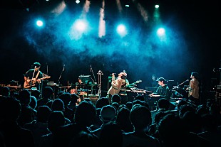 「ceroと折坂悠太（重奏）の初ツーマンライブから「トーチ」「溯行」のライブ動画公開」